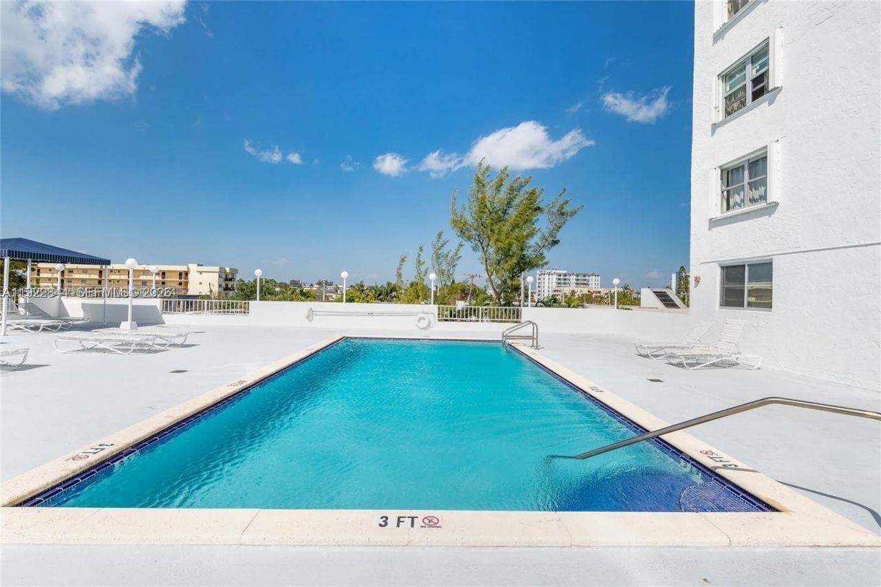 6900 Bay Dr, Unit 7A, Miami Beach, FL 33141 Photo