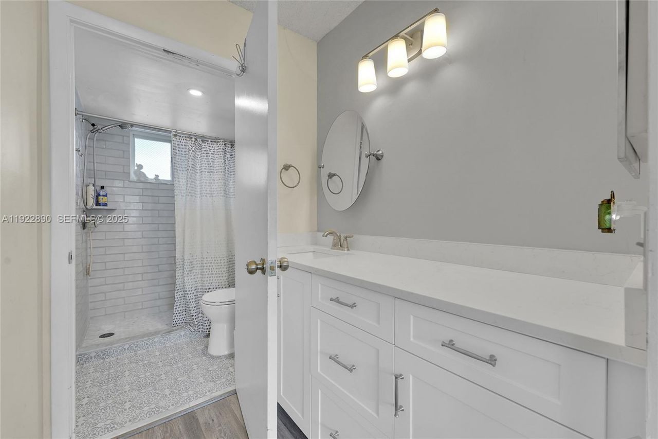 6890 Royal Palm Blvd, Unit 109H, Margate, FL 33063 Photo