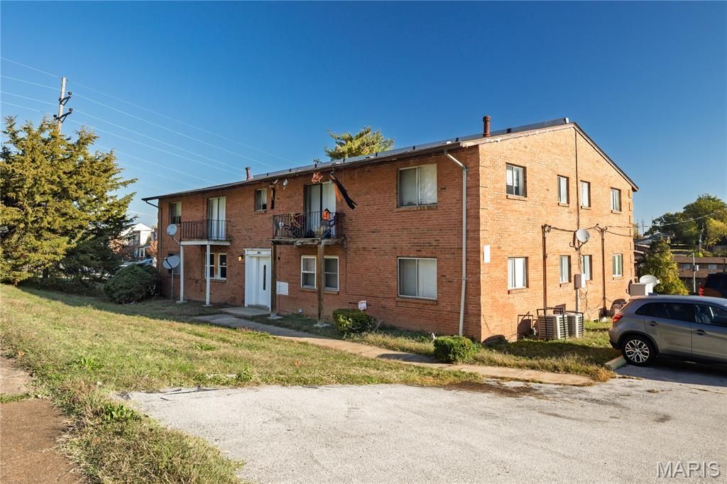 2543 Mary Avenue, Jennings, MO 63136 Main Photo