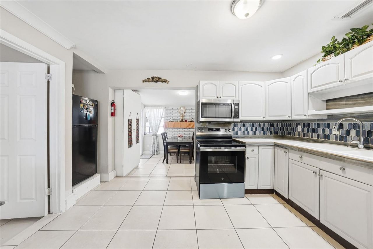 2930 Acline Road, Punta Gorda, FL 33950 Photo