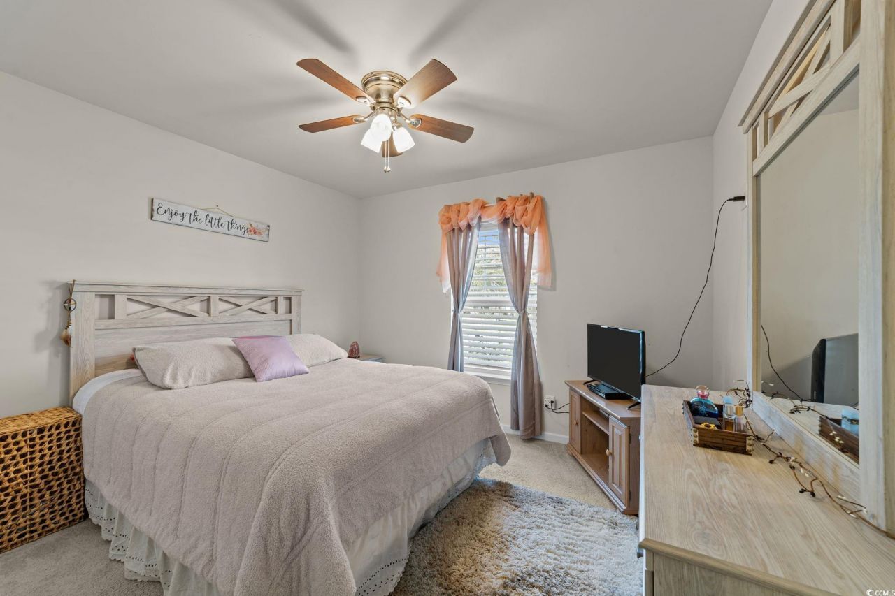 892 Bonita Loop Photo 22