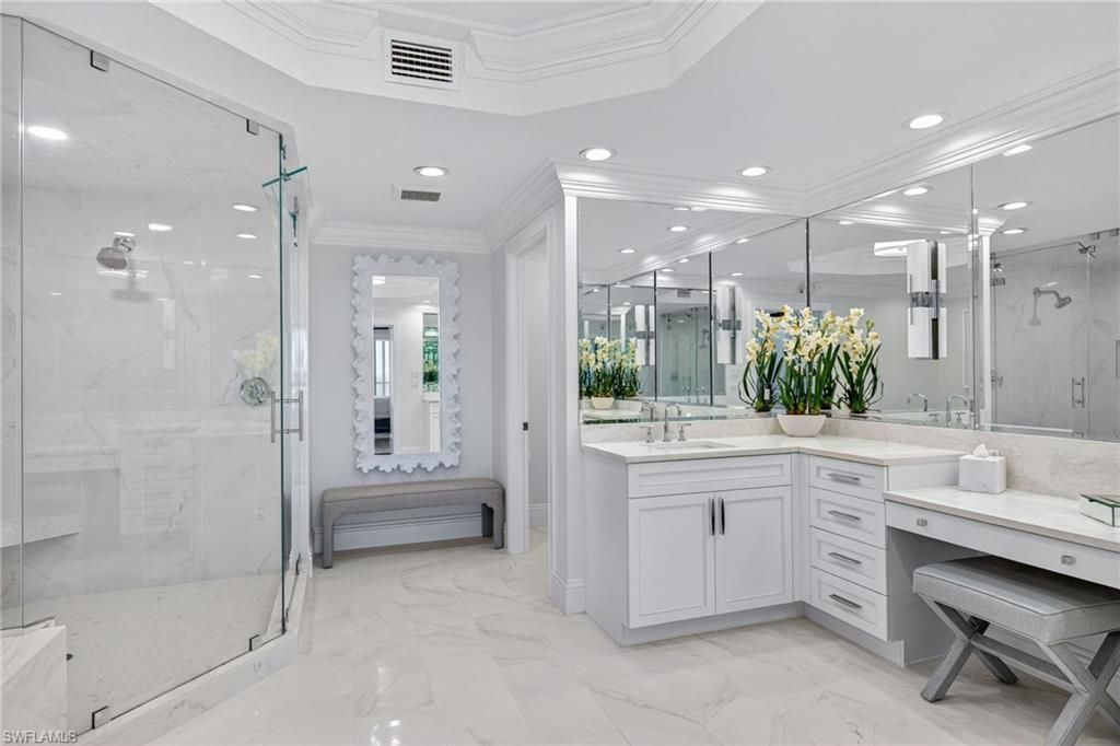 2549 W Gulf Dr, Unit 206, Sanibel, FL 33957 Photo