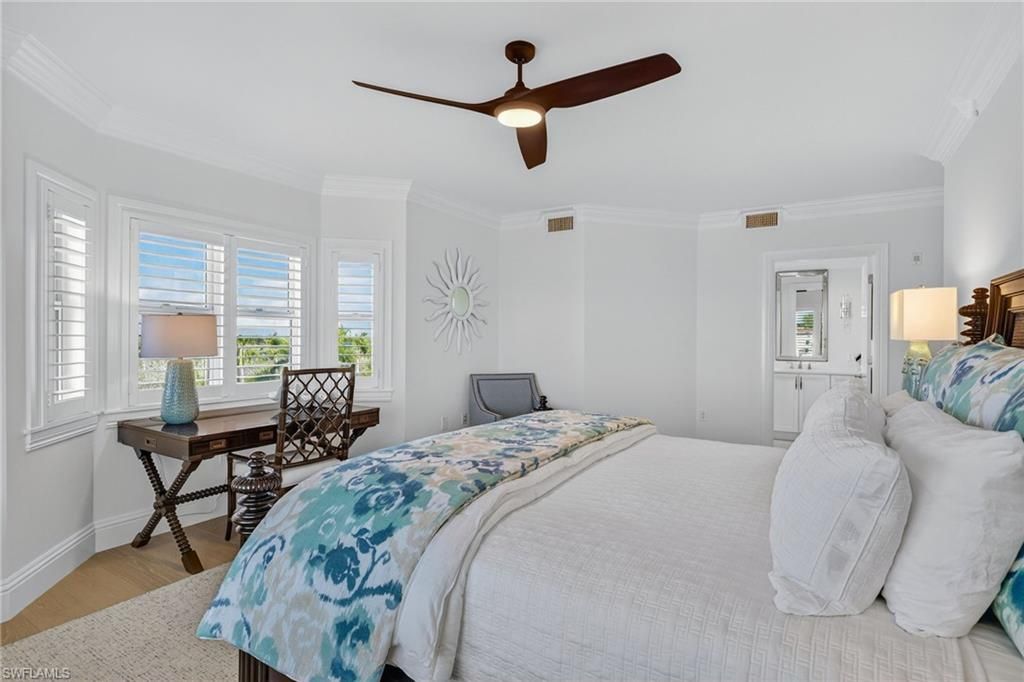 2549 W Gulf Dr, Unit 206, Sanibel, FL 33957 Photo