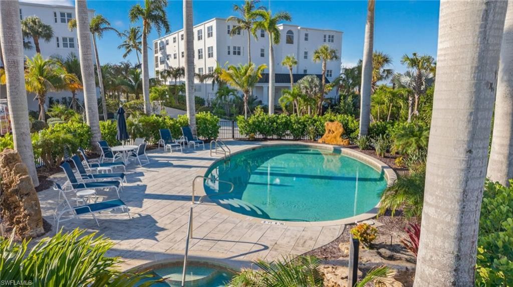 2549 W Gulf Dr, Unit 206, Sanibel, FL 33957 Photo