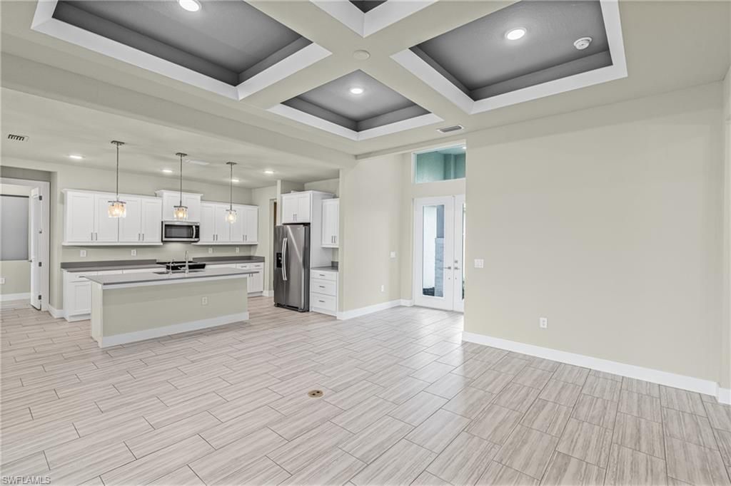913 NW 33rd Pl, Cape Coral, FL 33993 Photo