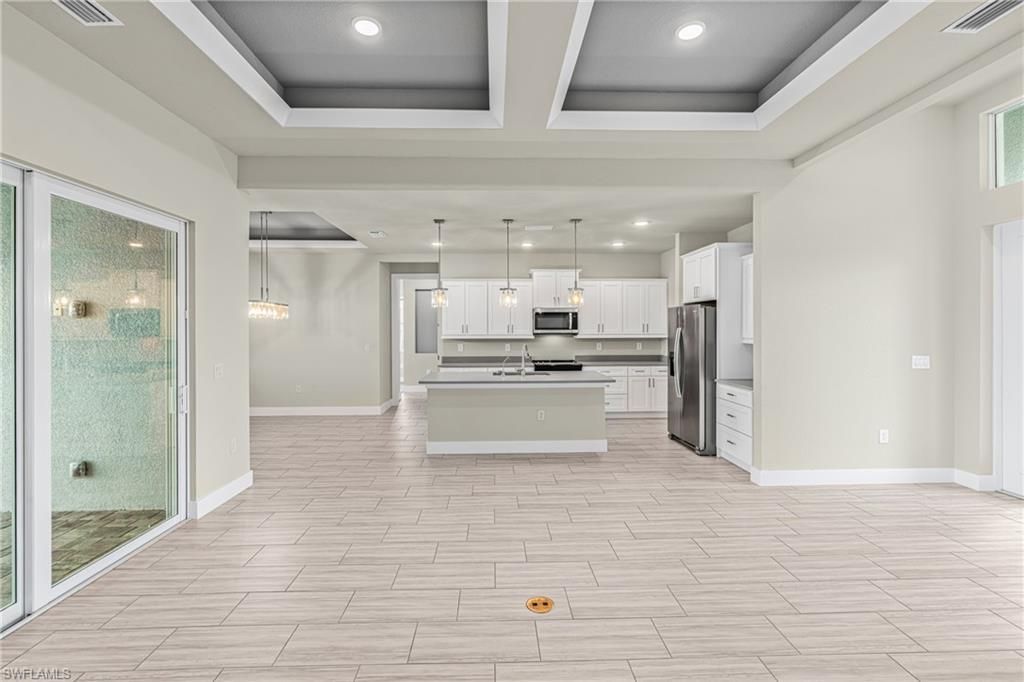 913 NW 33rd Pl, Cape Coral, FL 33993 Photo