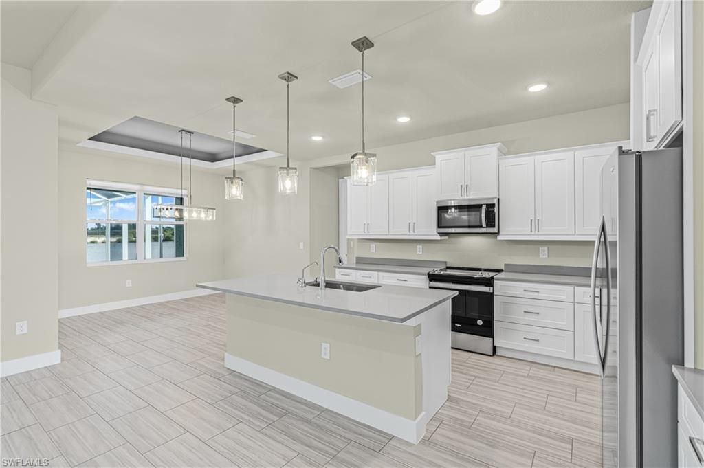913 NW 33rd Pl, Cape Coral, FL 33993 Photo