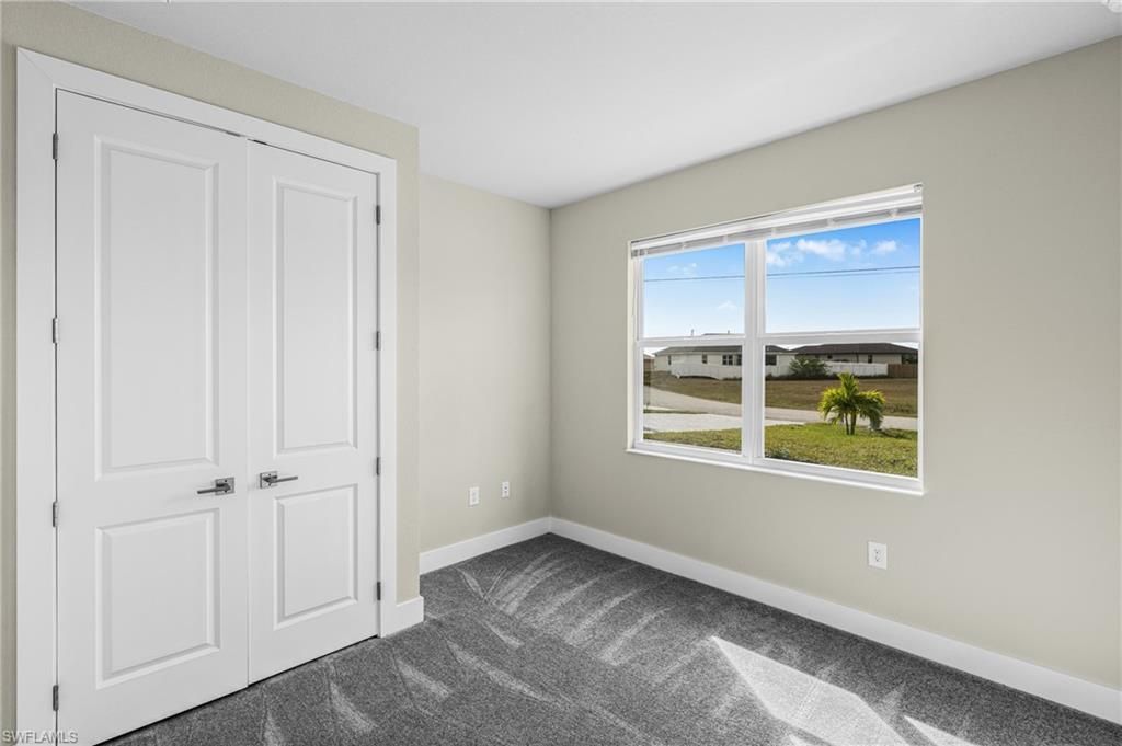 913 NW 33rd Pl, Cape Coral, FL 33993 Photo