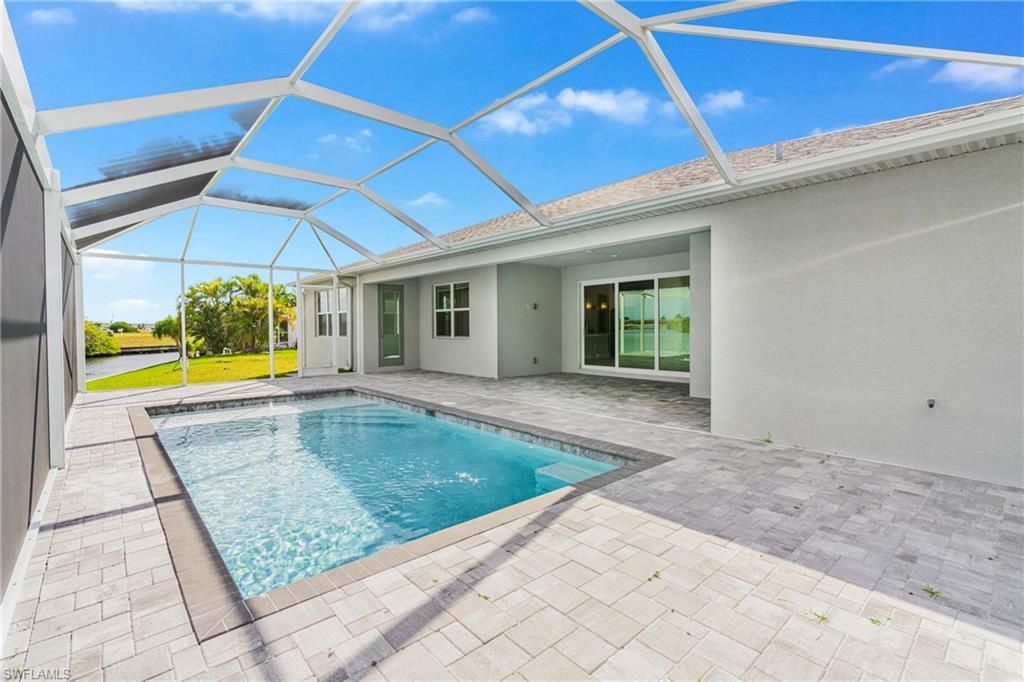 913 NW 33rd Pl, Cape Coral, FL 33993 Photo