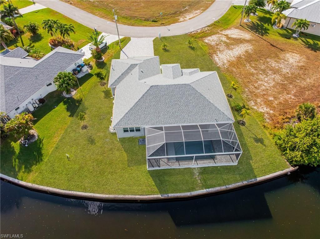913 NW 33rd Pl, Cape Coral, FL 33993 Photo