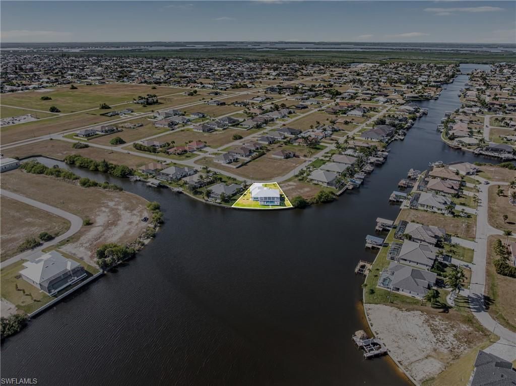 913 NW 33rd Pl, Cape Coral, FL 33993 Photo