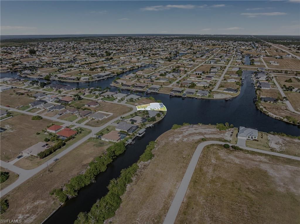 913 NW 33rd Pl, Cape Coral, FL 33993 Photo