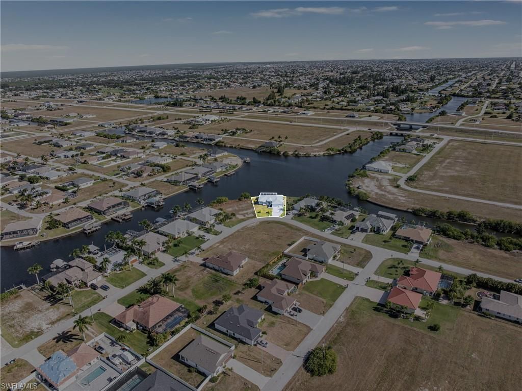 913 NW 33rd Pl, Cape Coral, FL 33993 Photo
