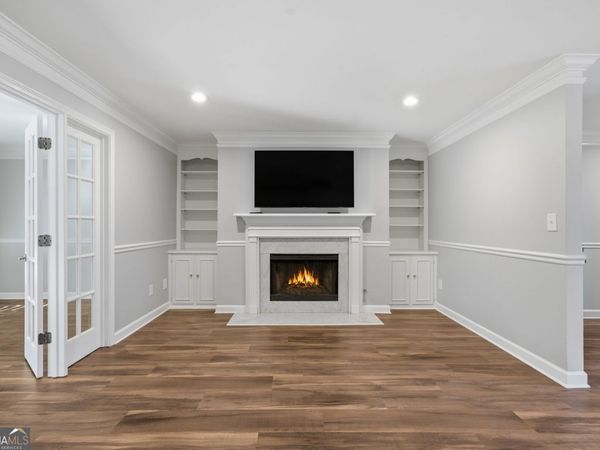 101 Woodcliff Drive, Unit 101, Sandy Springs, GA 30350