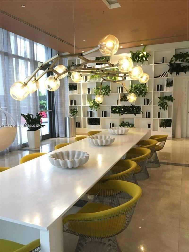 55 SW 9th St, Unit 3001, Miami, FL 33130 Photo