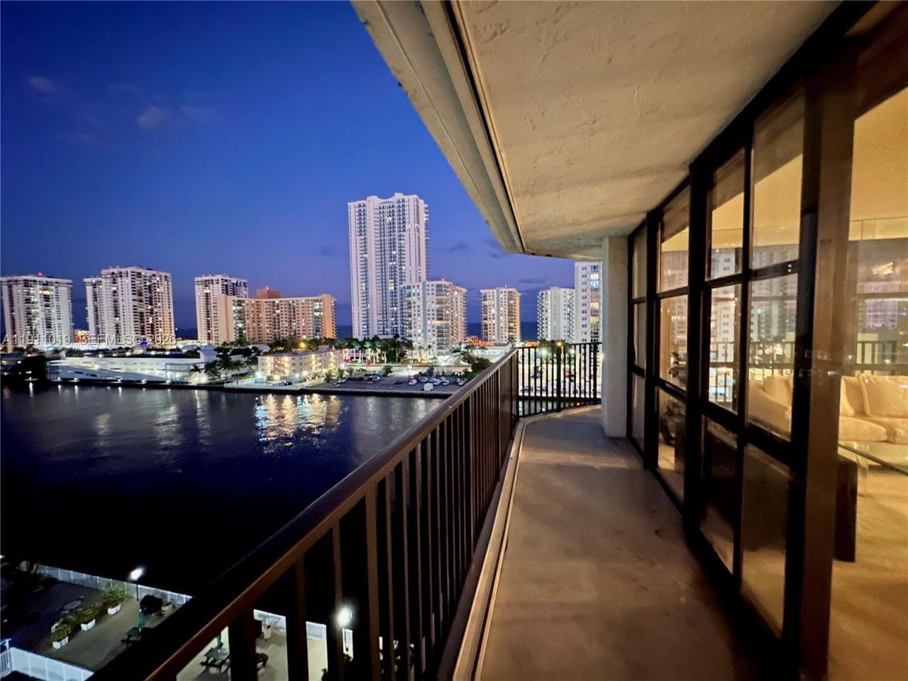 800 Parkview Dr, Unit 1021, Hallandale Beach, FL 33009 Photo