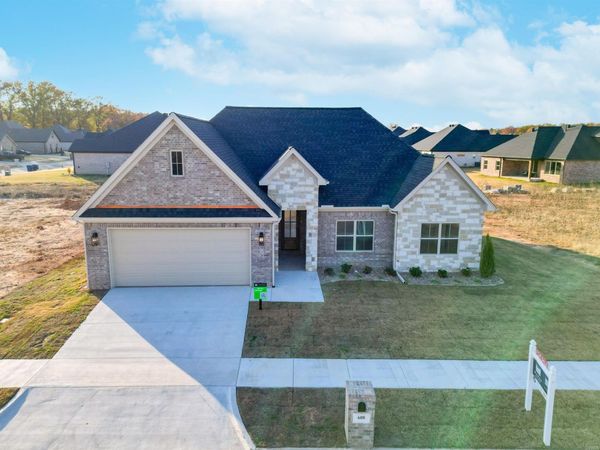 608 Corondelet Lane, Maumelle, AR 72113