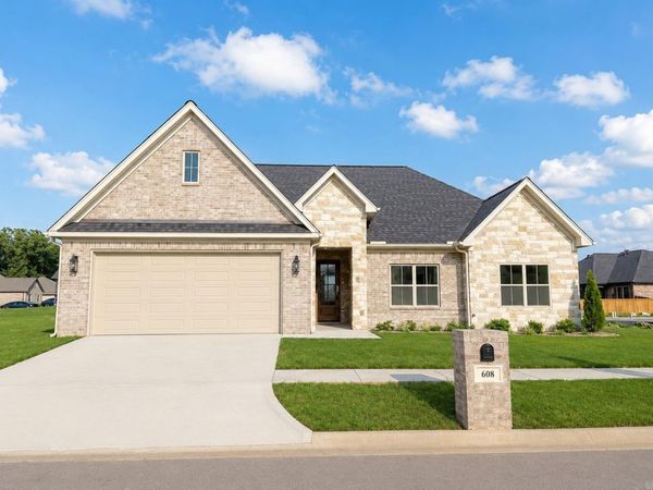 608 Corondelet Lane, Maumelle, AR 72113