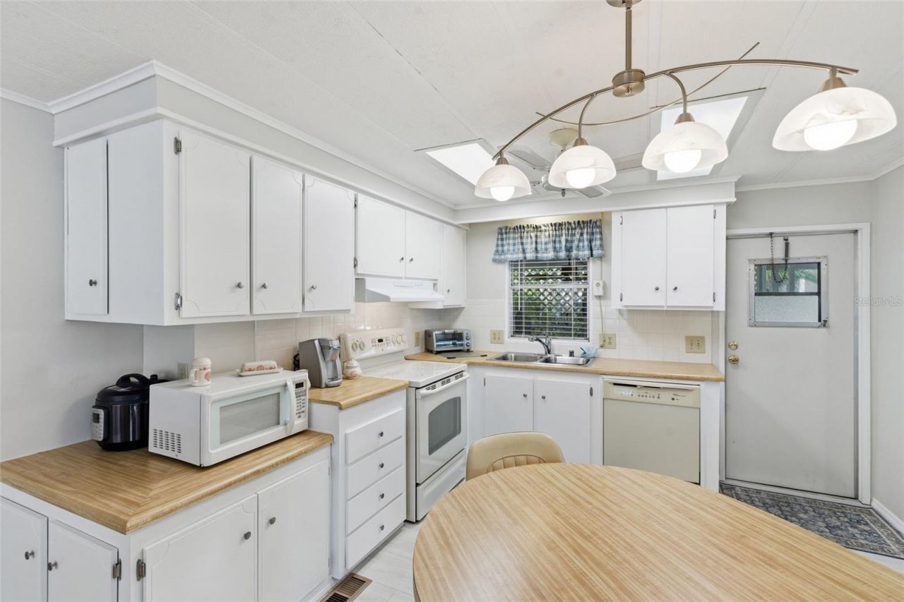 3073 Longview Lane, North Fort Myers, FL 33917 Photo
