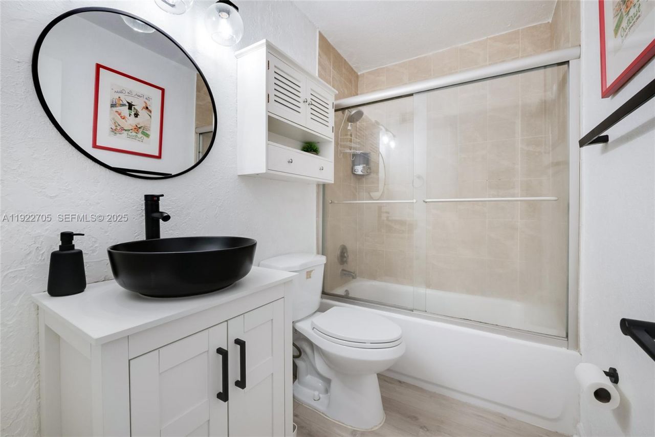 8650 SW 67th Ave, Unit 1042, Pinecrest, FL 33156 Photo