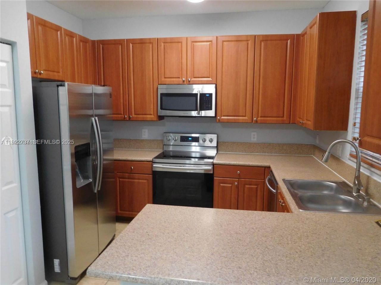 646 NE 21st Ave, Homestead, FL 33033 Photo