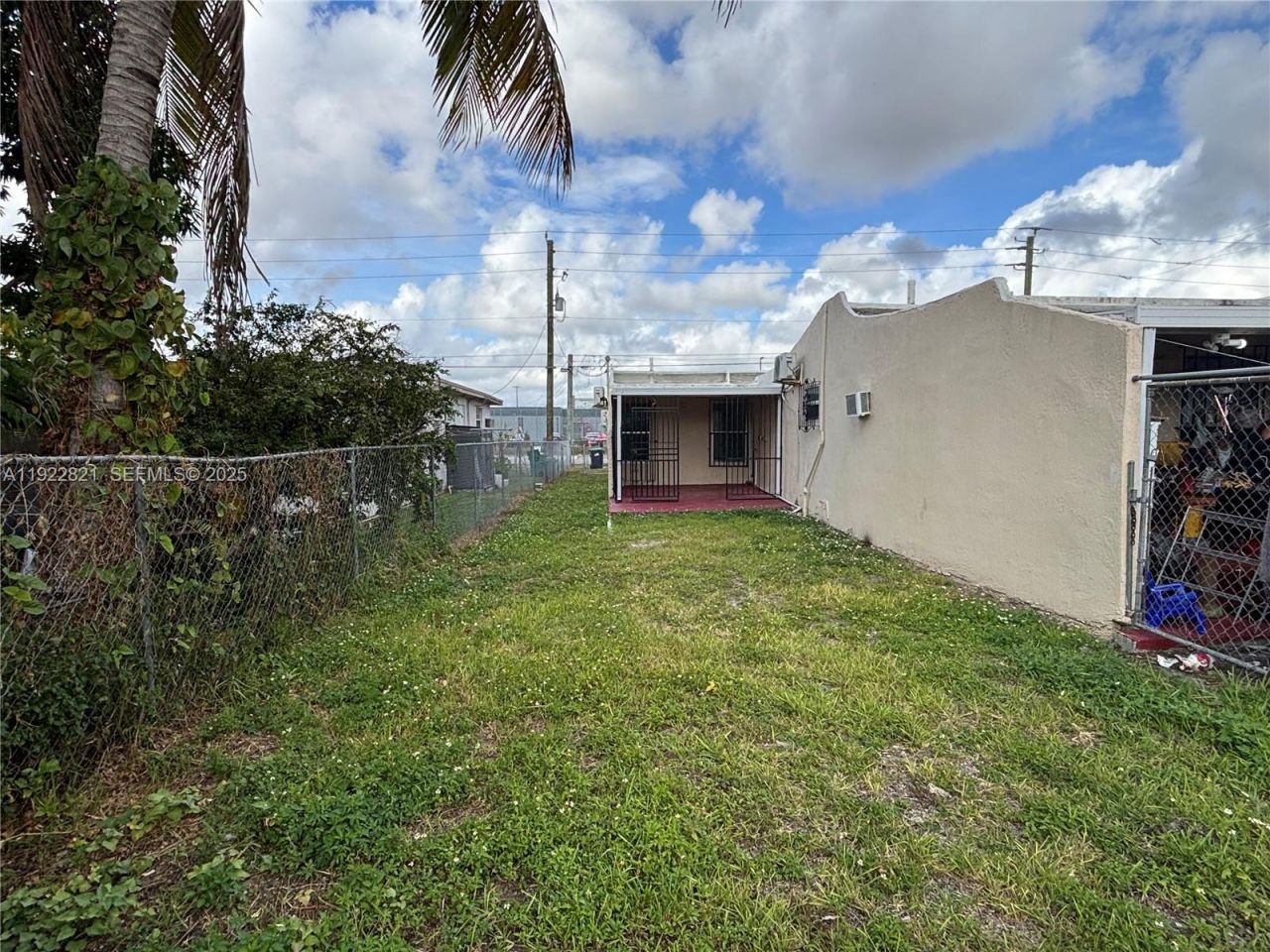 2912 NW 32nd St, Miami, FL 33142 Photo