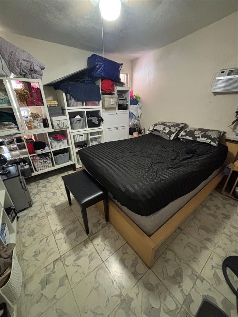 2912 NW 32nd St, Miami, FL 33142 Photo