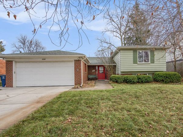 2388 Nixon Road, Ann Arbor, MI 48105