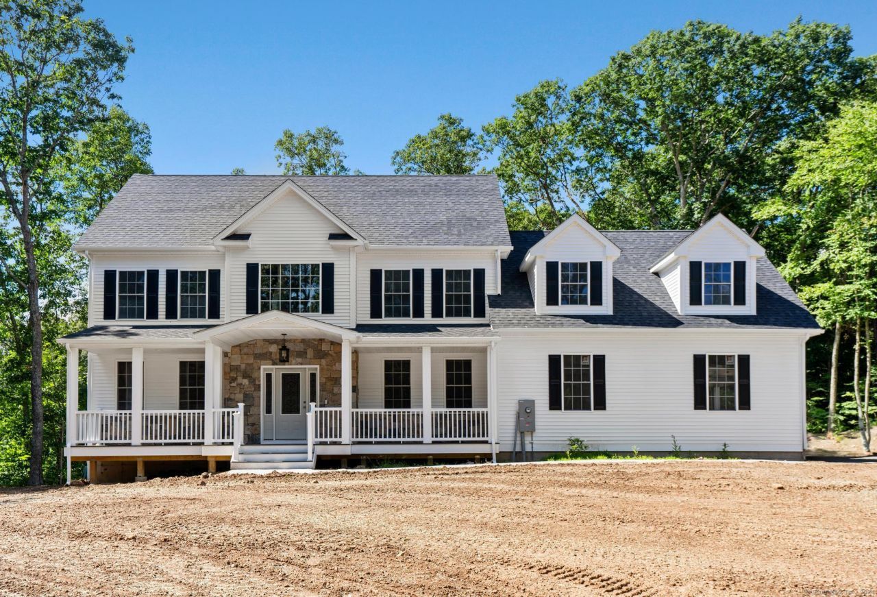 289 Young, East Hampton, CT 06424 Main Photo