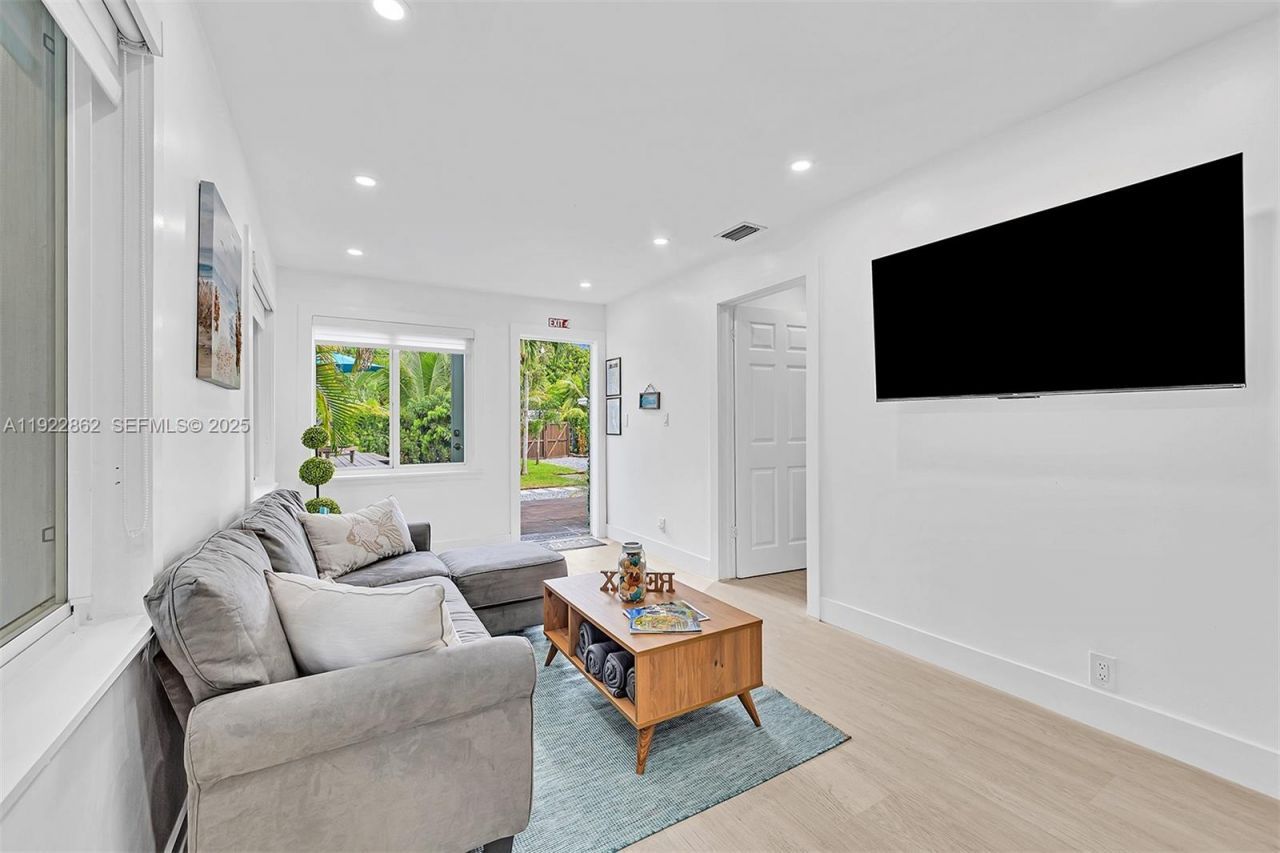 1960 Riverside Dr, Fort Lauderdale, FL 33312 Photo