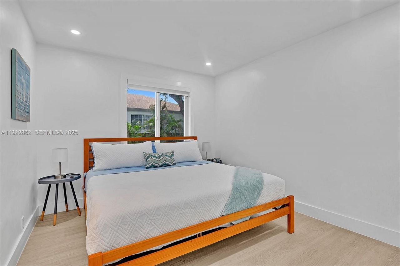 1960 Riverside Dr, Fort Lauderdale, FL 33312 Photo