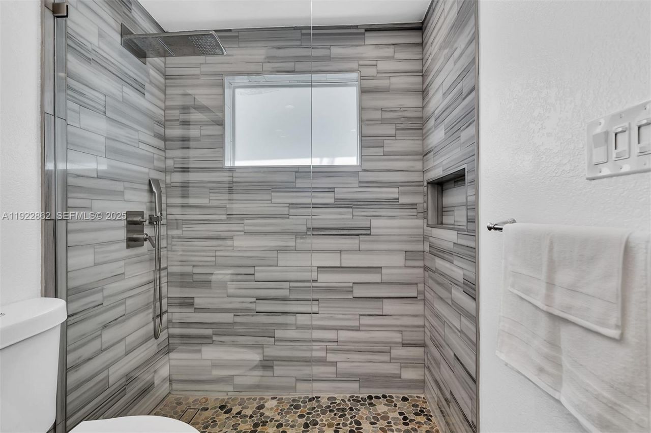 1960 Riverside Dr, Fort Lauderdale, FL 33312 Photo