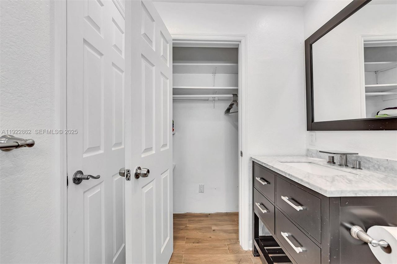 1960 Riverside Dr, Fort Lauderdale, FL 33312 Photo