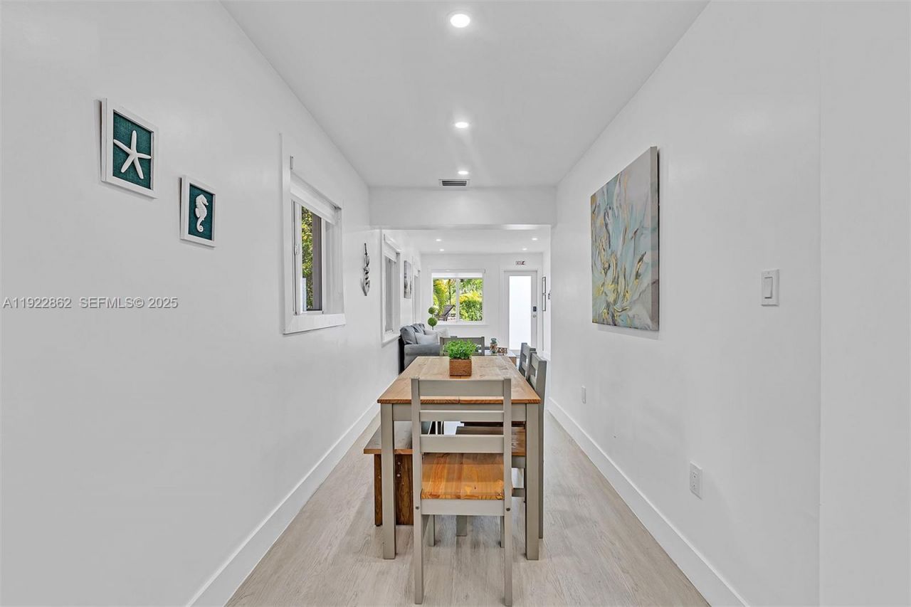 1960 Riverside Dr, Fort Lauderdale, FL 33312 Photo