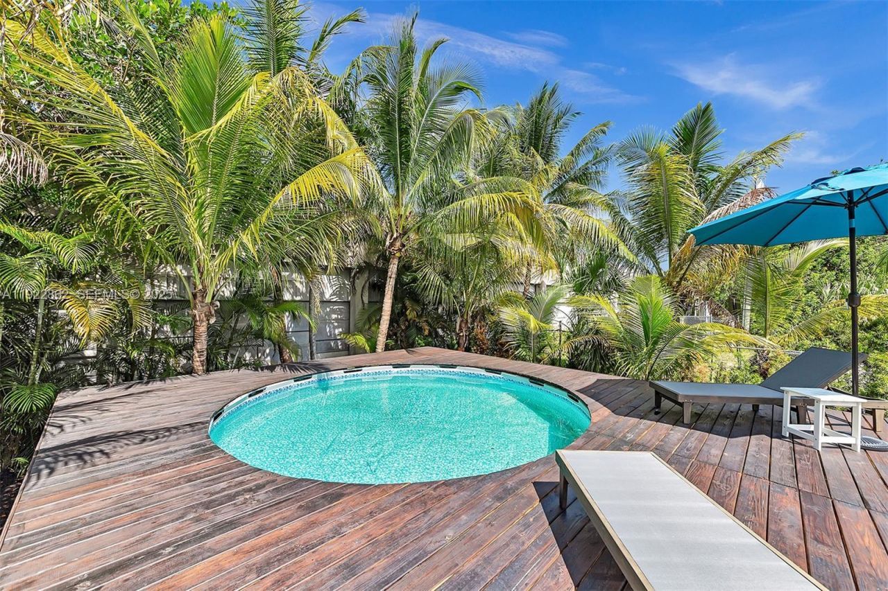 1960 Riverside Dr, Fort Lauderdale, FL 33312 Photo