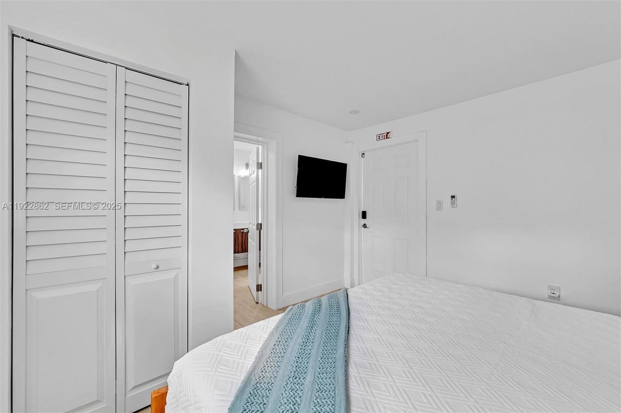 1960 Riverside Dr, Fort Lauderdale, FL 33312 Photo