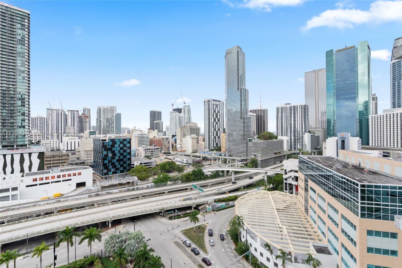 350 S Miami Ave, Unit 1803, Miami, FL 33130 Photo