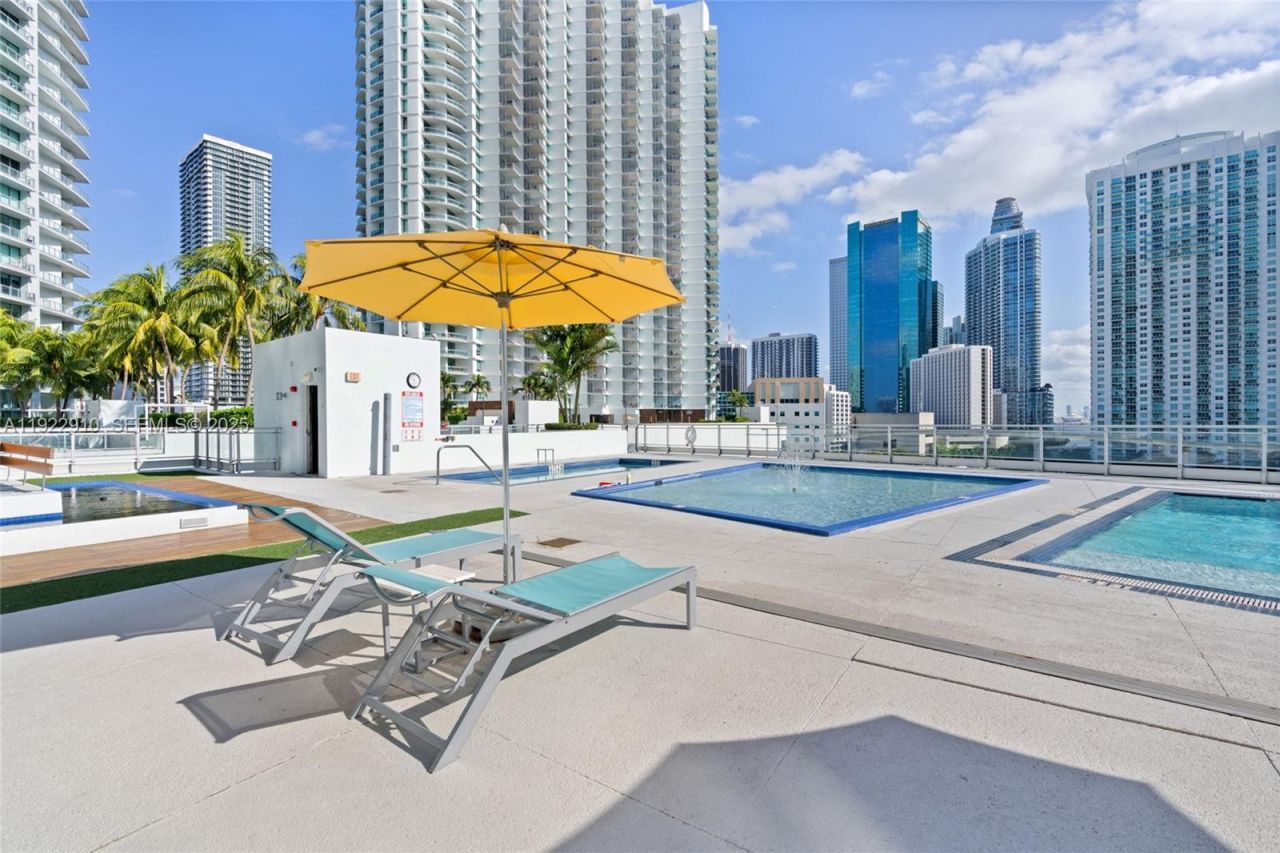 350 S Miami Ave, Unit 1803, Miami, FL 33130 Photo