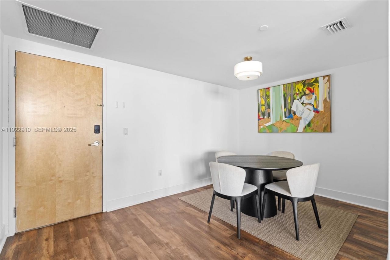 350 S Miami Ave, Unit 1803, Miami, FL 33130 Photo