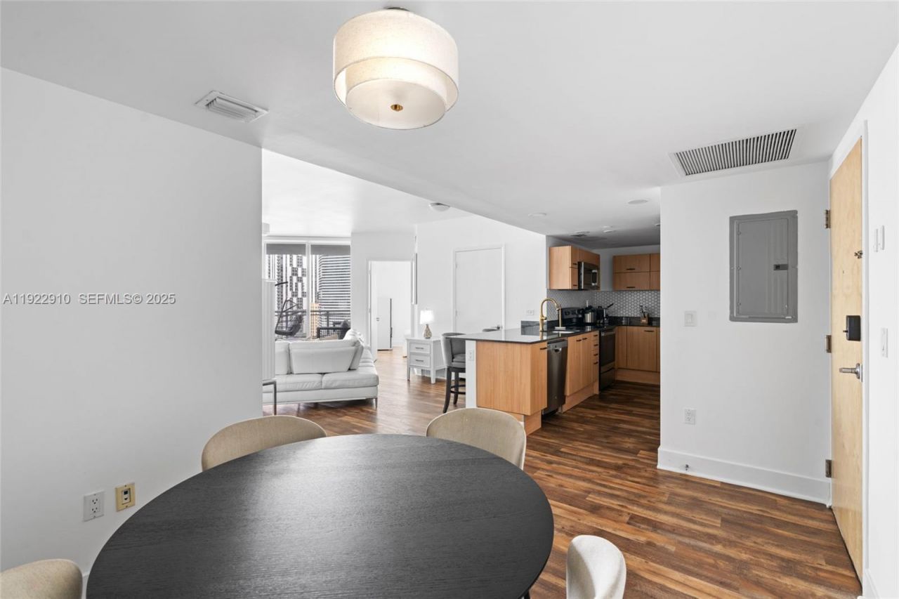 350 S Miami Ave, Unit 1803, Miami, FL 33130 Photo