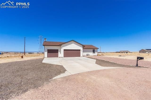 1075 E Buffalo Bill Lane, Pueblo West, CO 81007 Main Photo