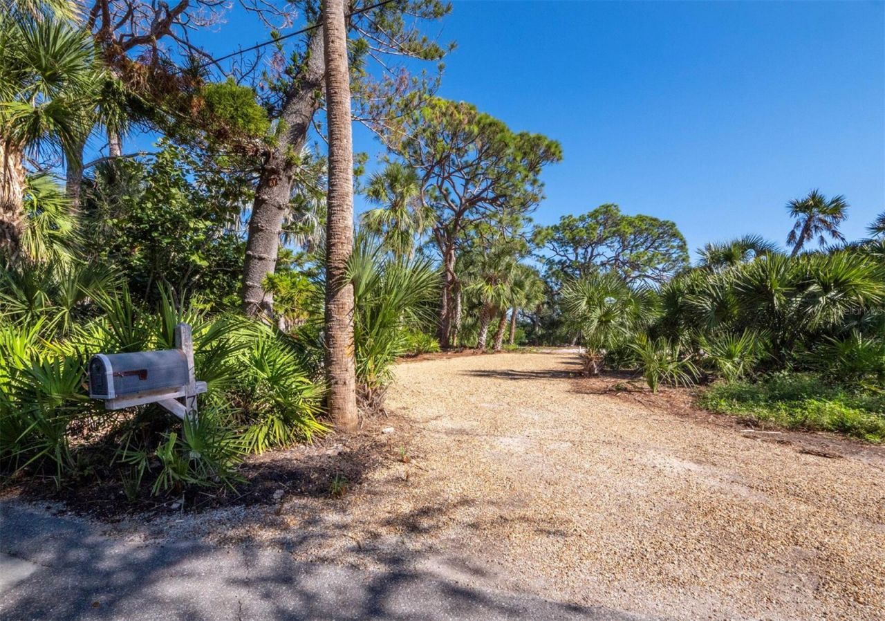 7233 Pine Needle Road, Sarasota, FL 34242 Photo