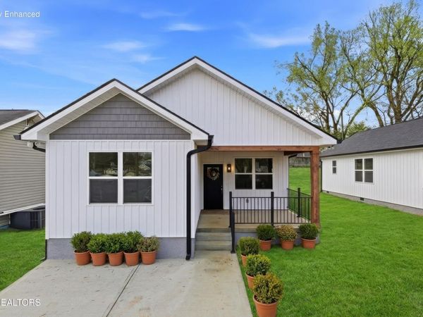 818 W Anderson Ave, Knoxville, TN 37921