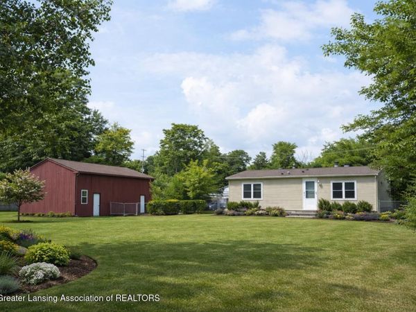 6815 Aurelius Road, Lansing, MI 48911