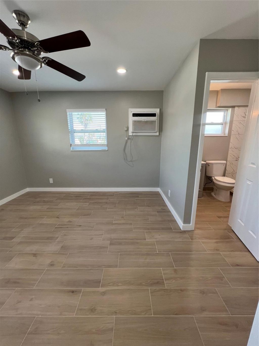 2016 NE 17th Court, Unit 26, Fort Lauderdale, FL 33305 Photo