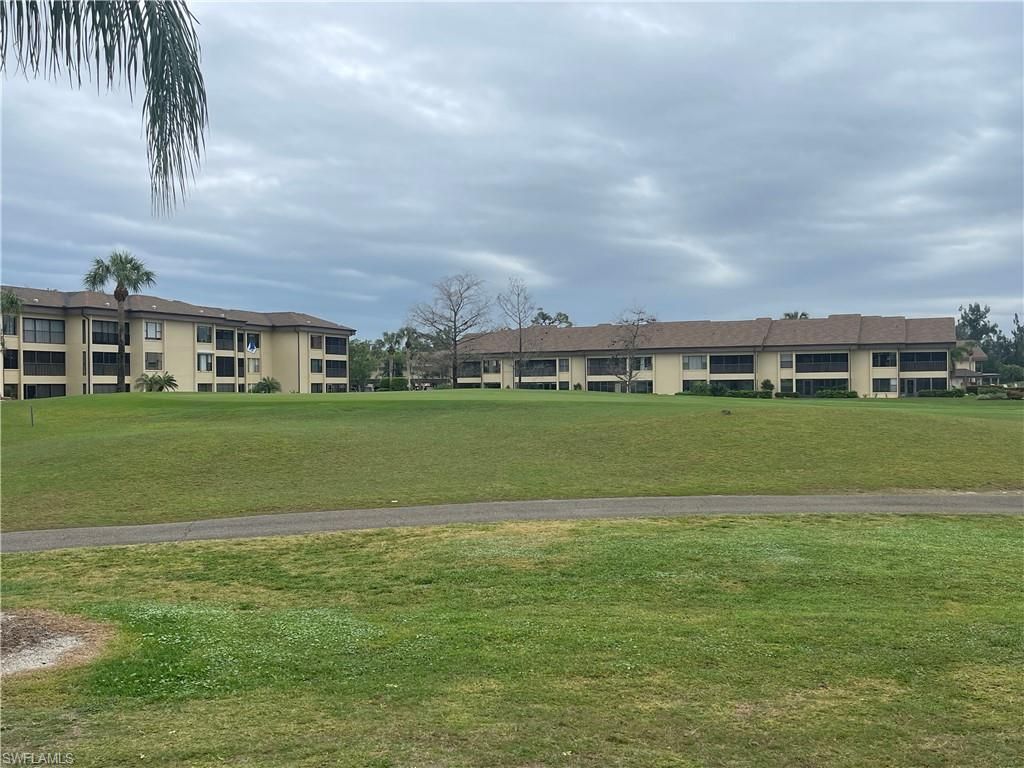 5770 Trailwinds Dr, Unit 211, Fort Myers, FL 33907 Photo