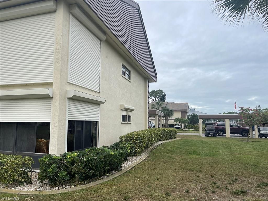 5770 Trailwinds Dr, Unit 211, Fort Myers, FL 33907 Photo