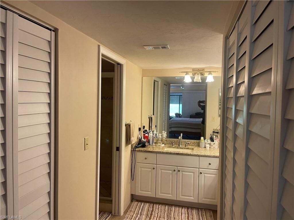 5770 Trailwinds Dr, Unit 211, Fort Myers, FL 33907 Photo