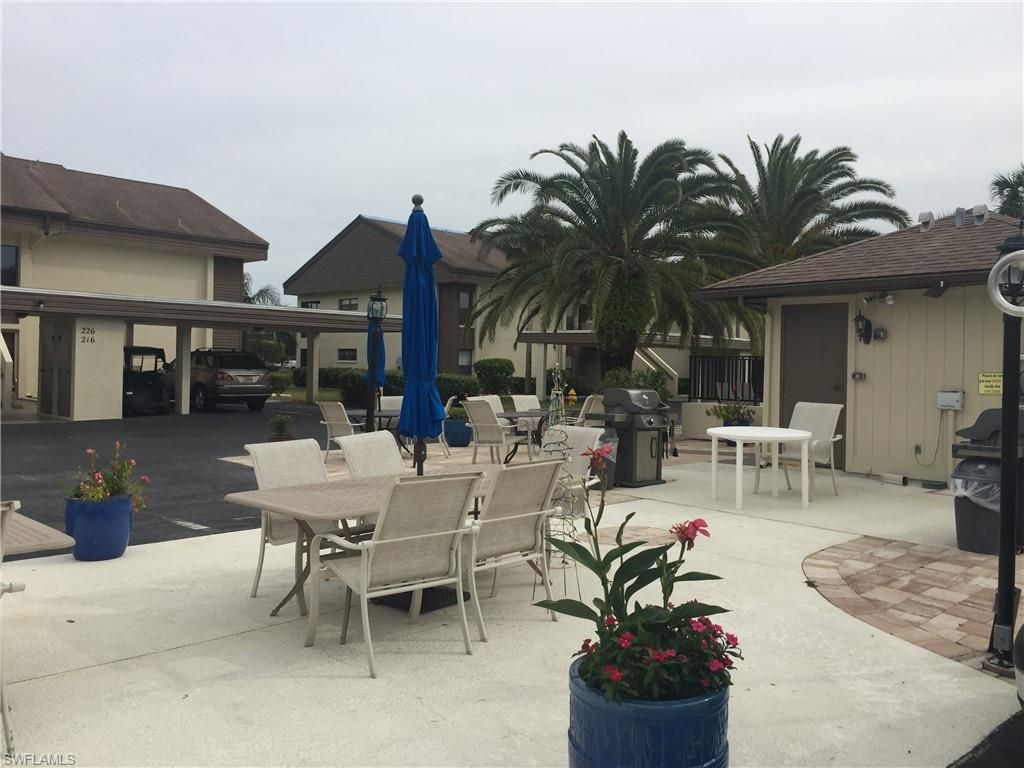 5770 Trailwinds Dr, Unit 211, Fort Myers, FL 33907 Photo