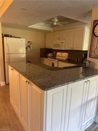 5770 Trailwinds Dr, Unit 211, Fort Myers, FL 33907 Photo